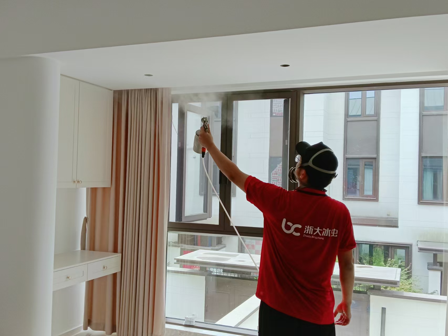 专业甲醛检测机构工作